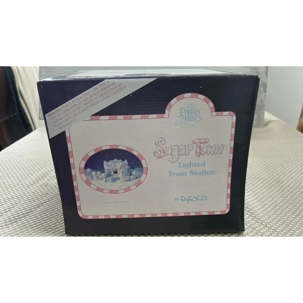 Precious Moments Sugar Town Lighted Train Station Porcelain 1995